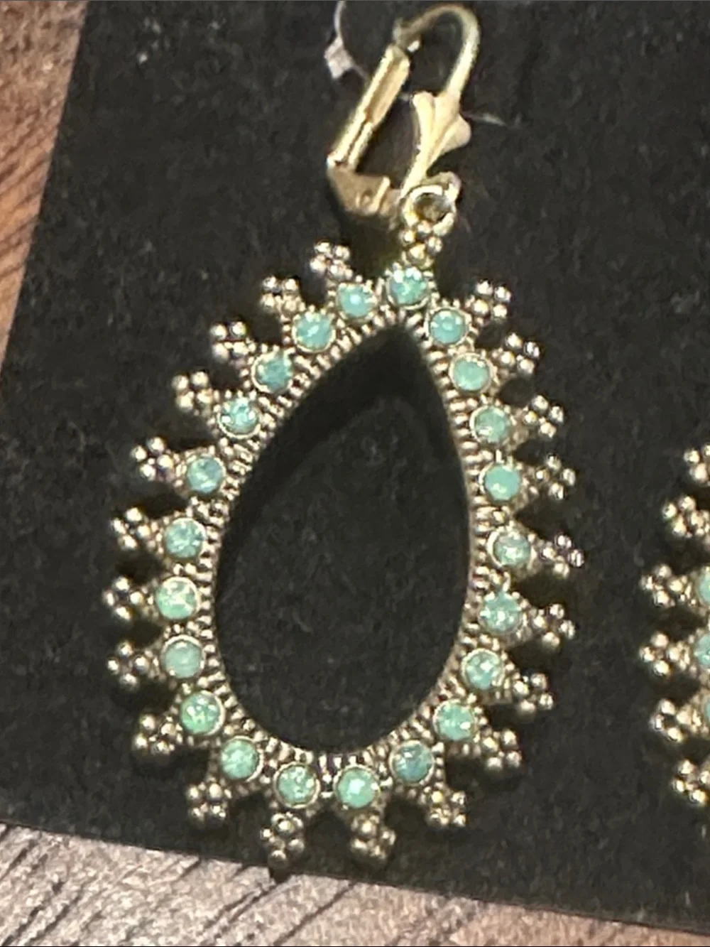 Vintage-Inspired Teardrop Dangle Earrings in Turquoise and Gold